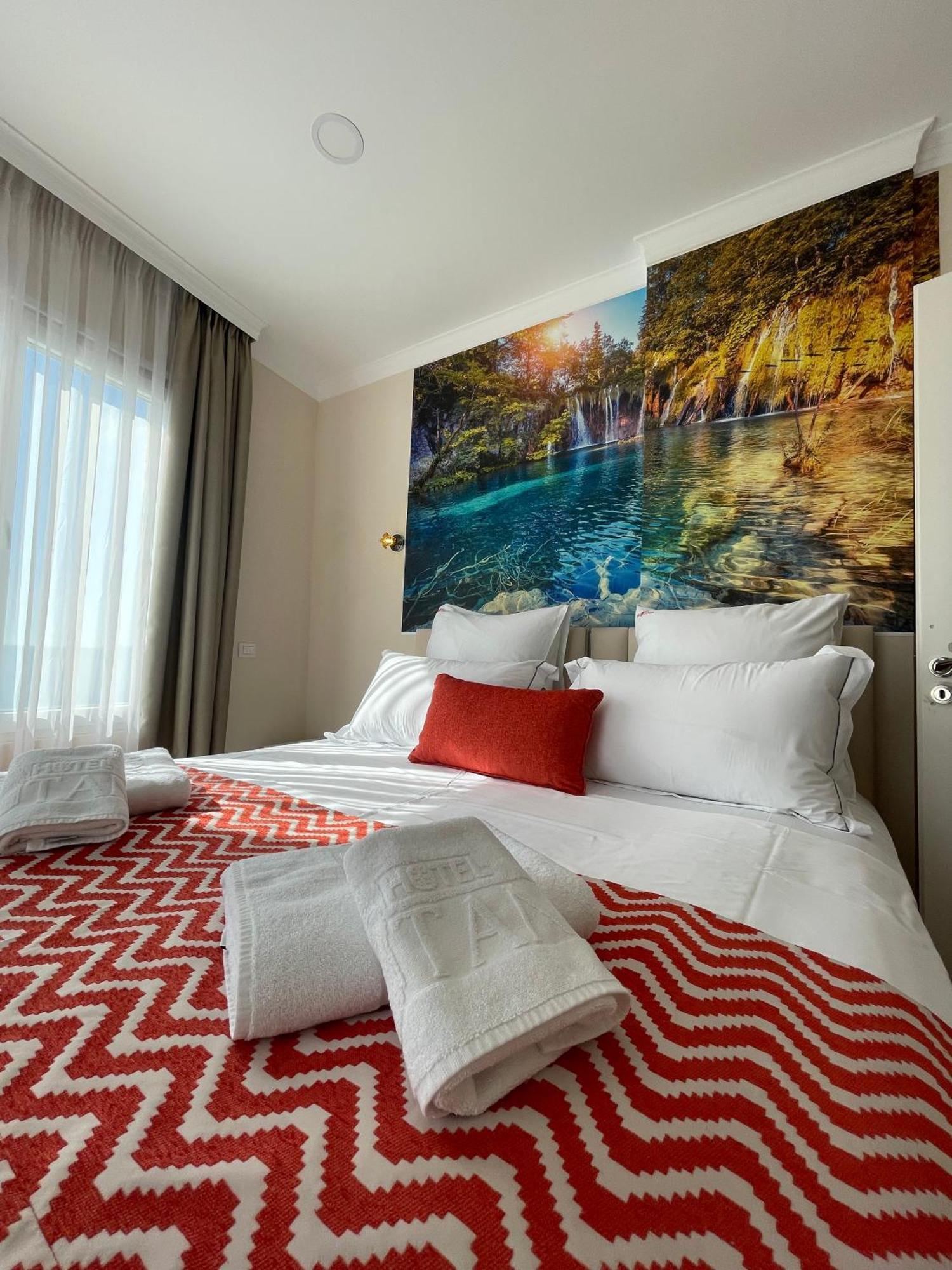 Hotel Britania Vlorë Стая снимка