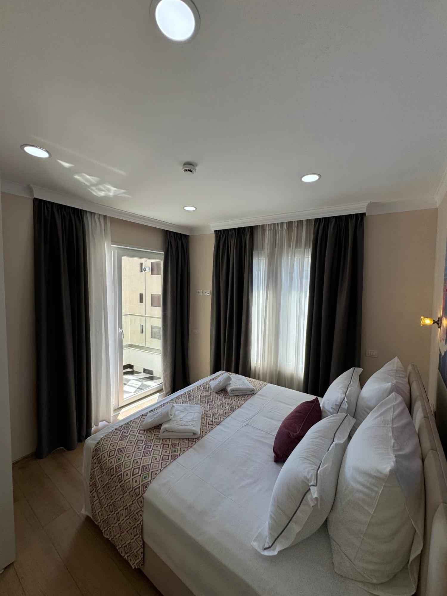 Hotel Britania Vlorë Стая снимка