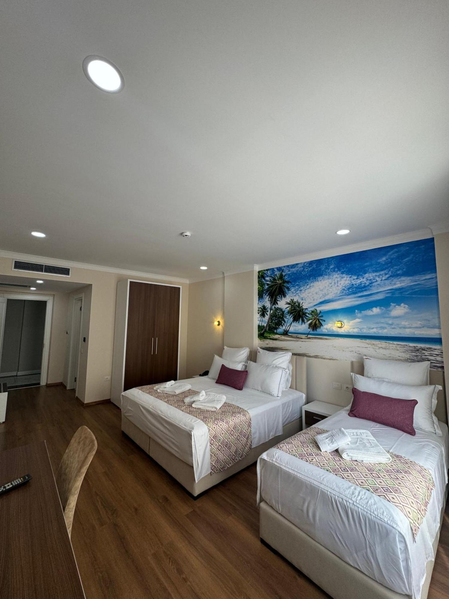Hotel Britania Vlorë Стая снимка