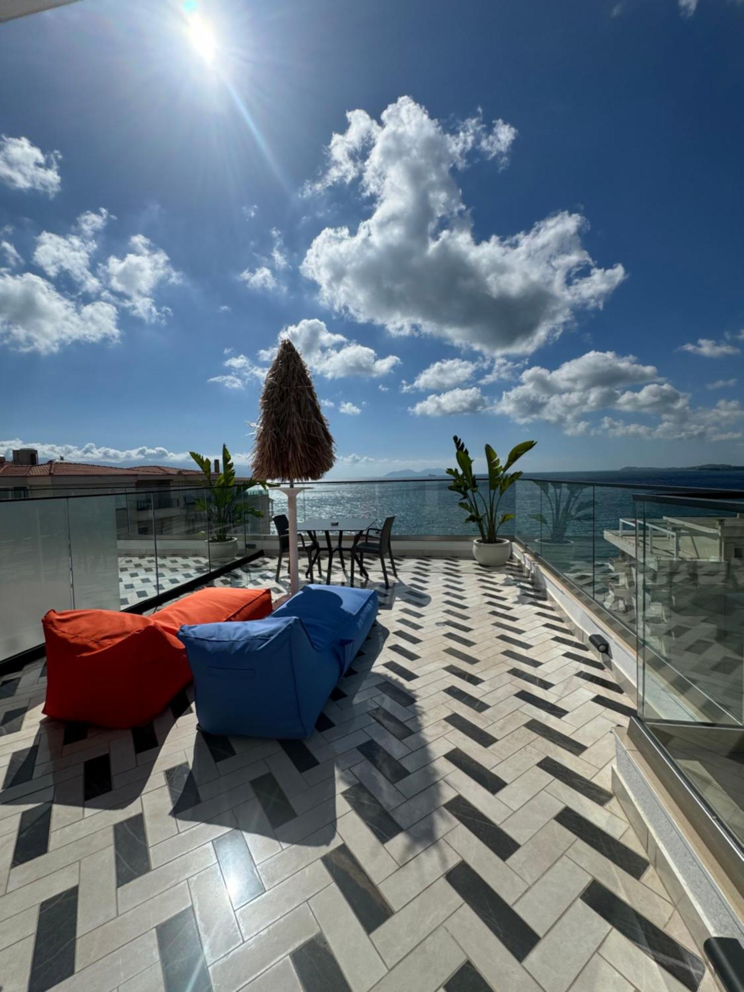 Hotel Britania Vlorë Екстериор снимка