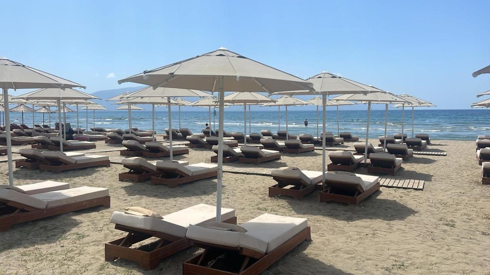 Hotel Britania Vlorë Екстериор снимка