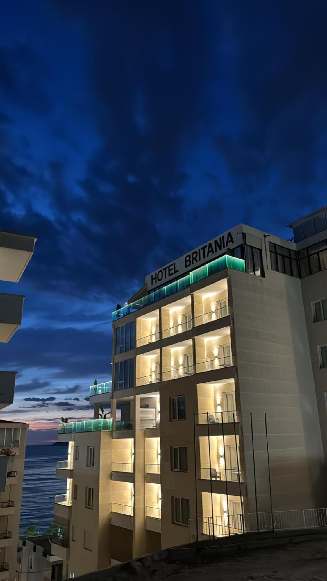 Hotel Britania Vlorë Екстериор снимка