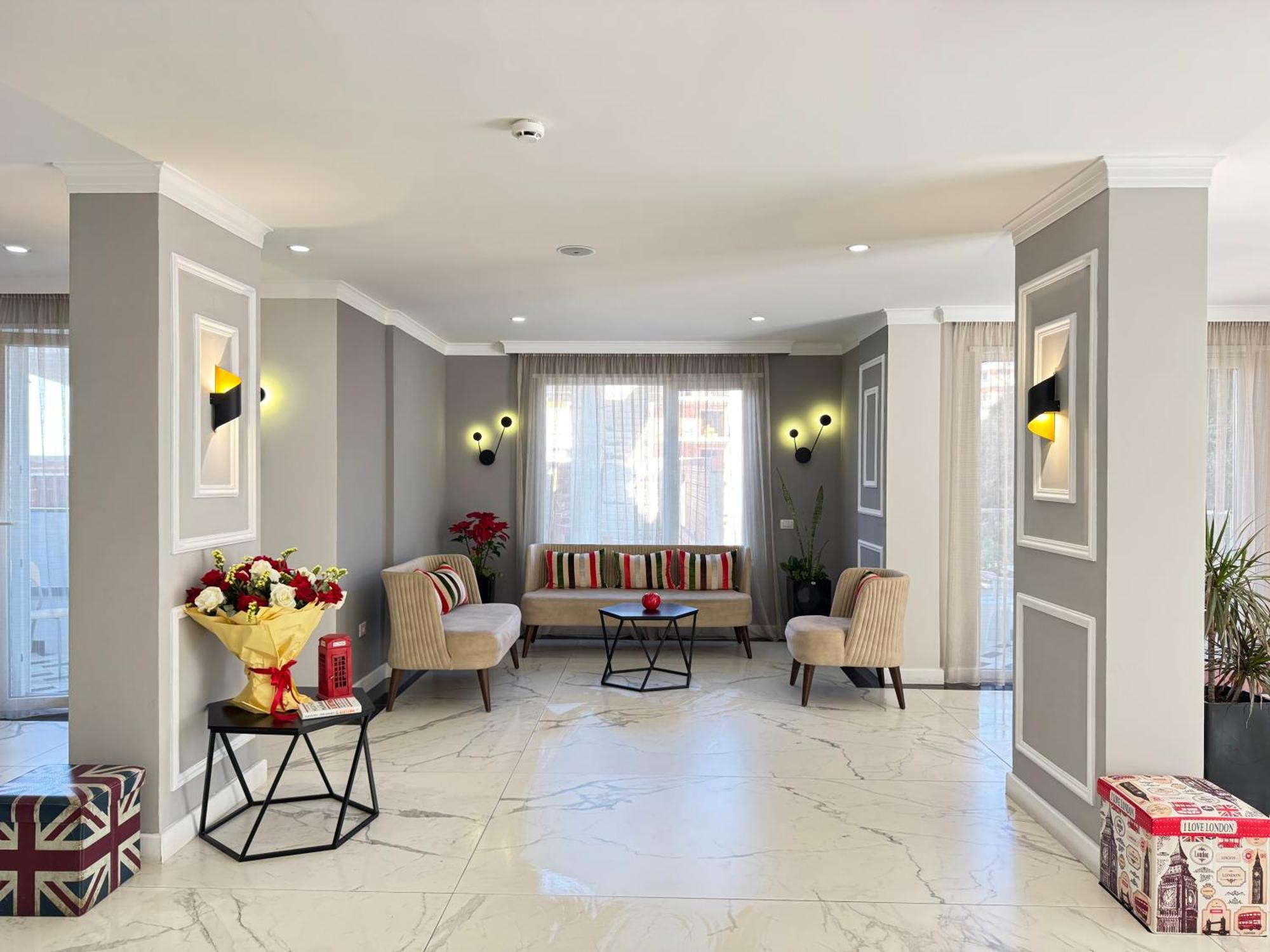 Hotel Britania Vlorë Екстериор снимка